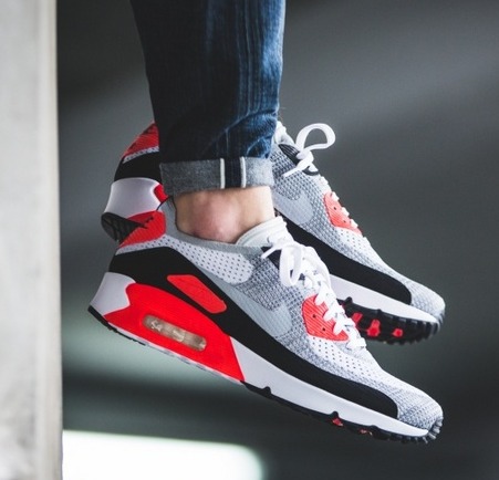 Новые AIR Max 90